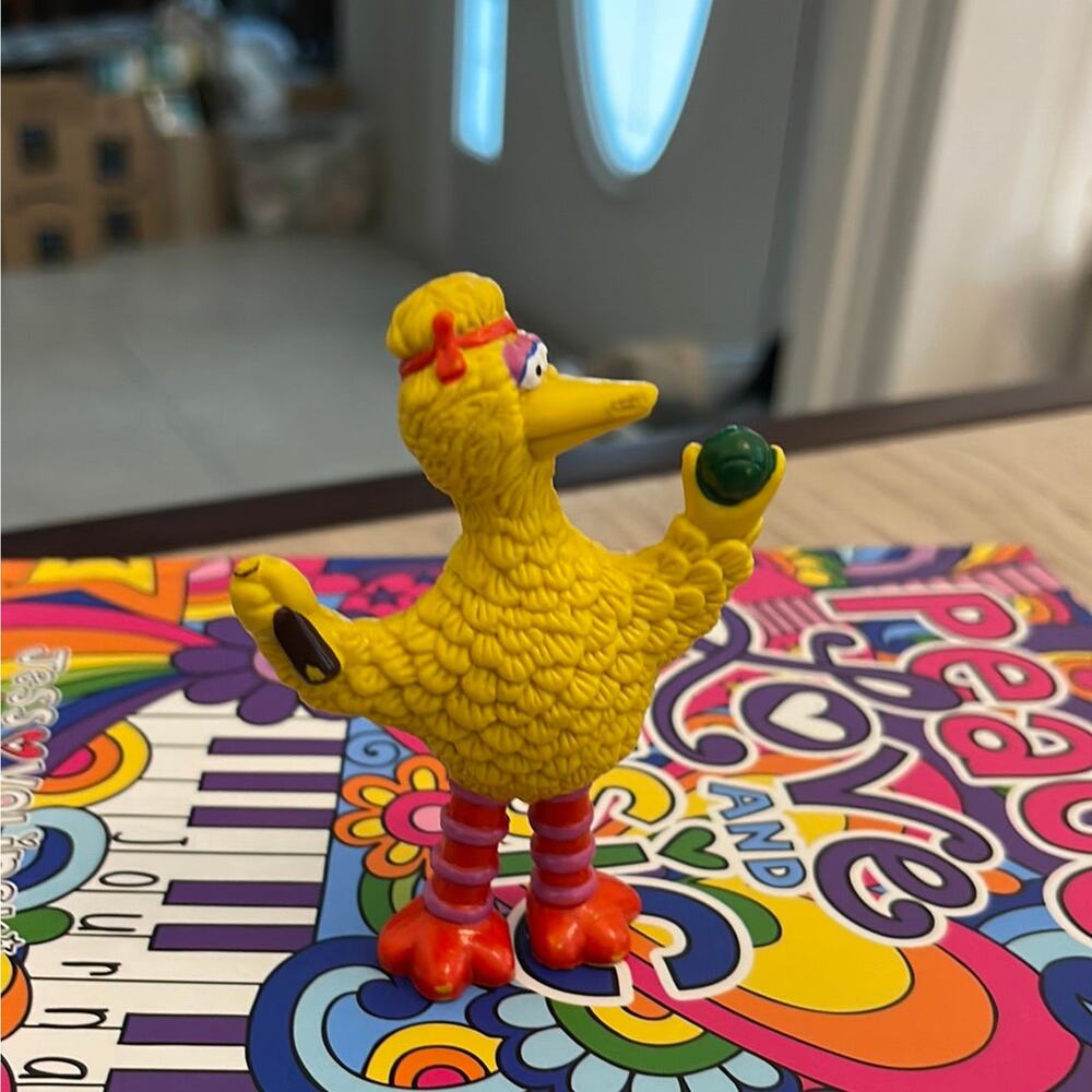 Tara Toy Sesame Street Big Bird Pvc Figure - Tennis Racket Broken (Pre-owned) #2